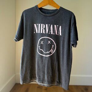 Youth Nirvana Smiley Oversized Tee • Large Unisex Grunge Skater Band Shirt